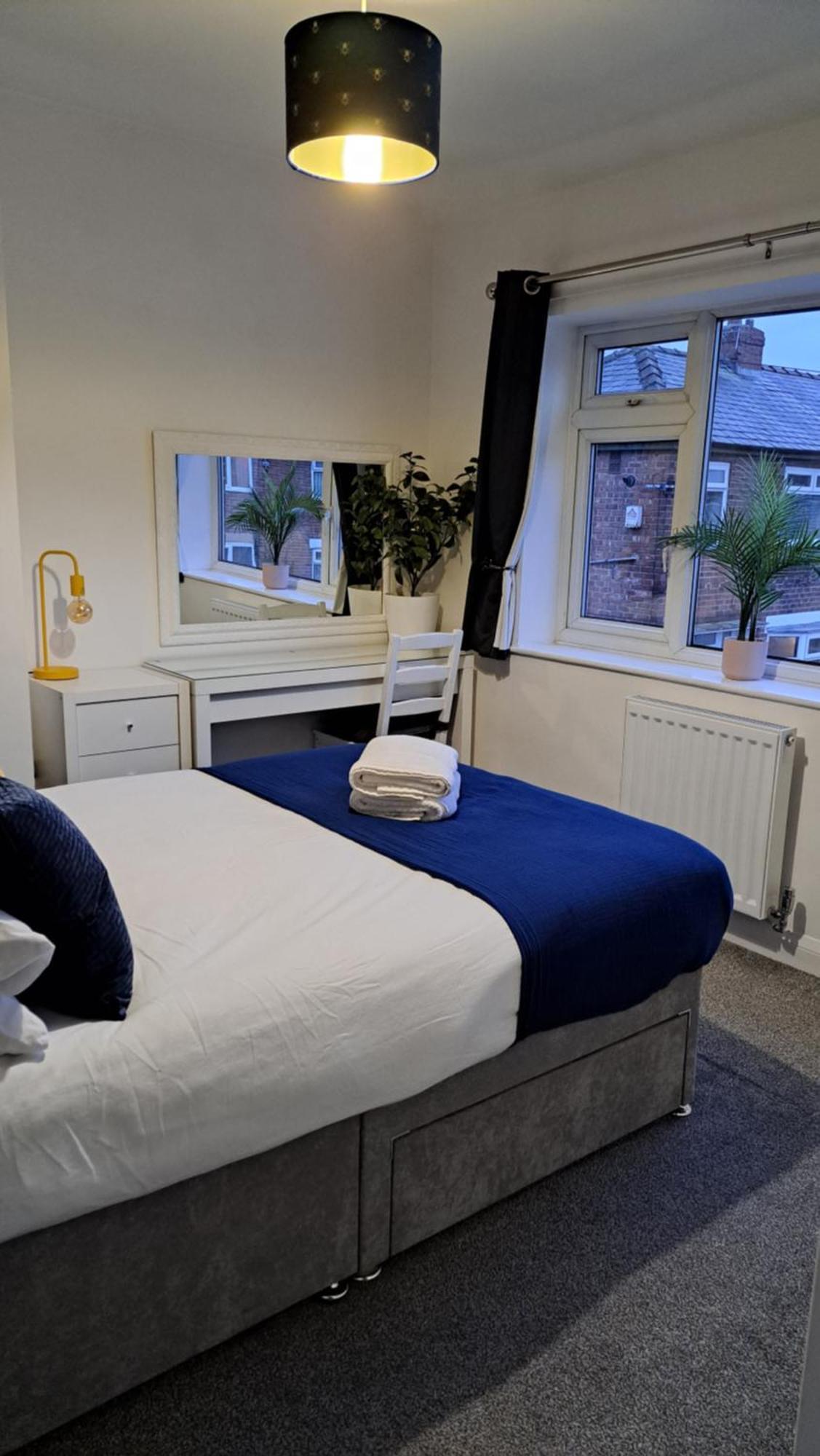 The Heart - Cosy 3 Bedroom House With Double Driveway And Garden In Mánchester Exterior foto