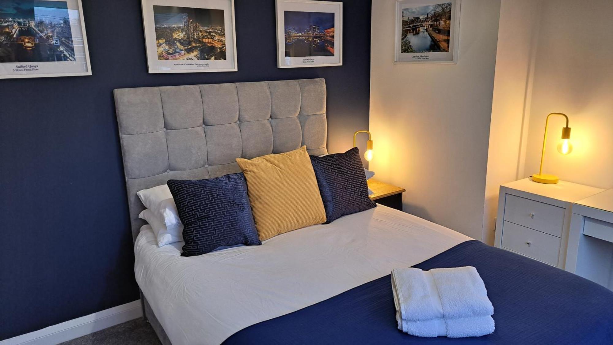 The Heart - Cosy 3 Bedroom House With Double Driveway And Garden In Mánchester Exterior foto